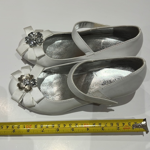 ❗️host pick❗️Girls shoes Jewels - Picture 12 of 13